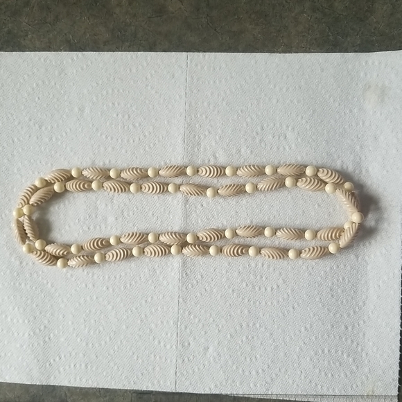 Vintage costume designer jewelry - Picture 1 of 3